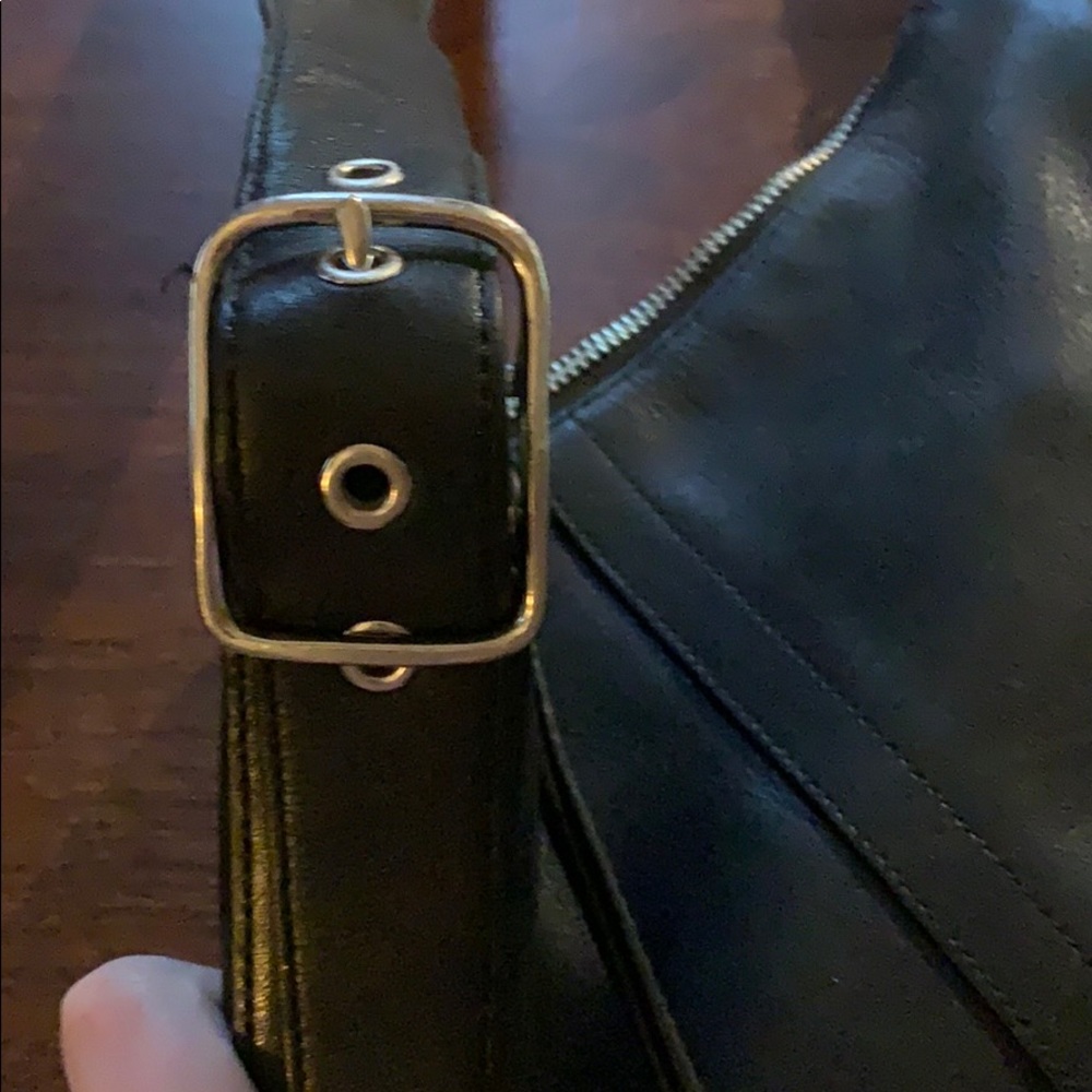 Coach crossbody - Picture 2 of 3